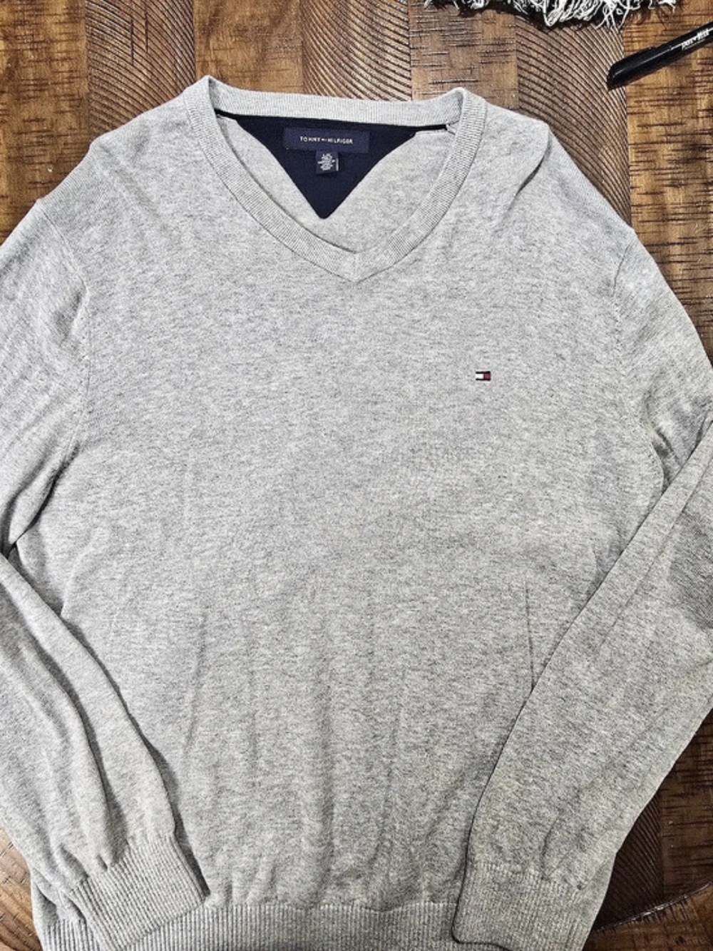 Tommy Hilfiger Essential Cotton V-Neck Sweater Men's Gray Large
